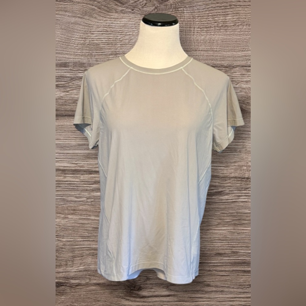 EUC Athleta Activewear Short Sleeve Top SZ M